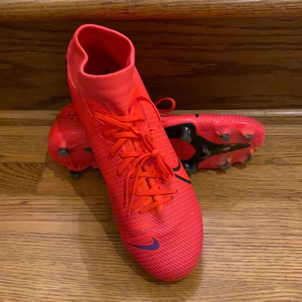 Pink Nike MERC cleats, size 9.5